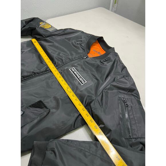 The Walking Dead Kingdom Mens Jacket Size Medium
Tigerprint - casual - Y2k - Picture 7 of 11